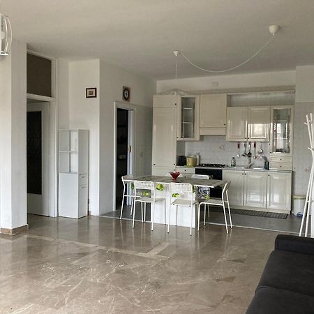 Guest House Lory Milan Bagian luar foto