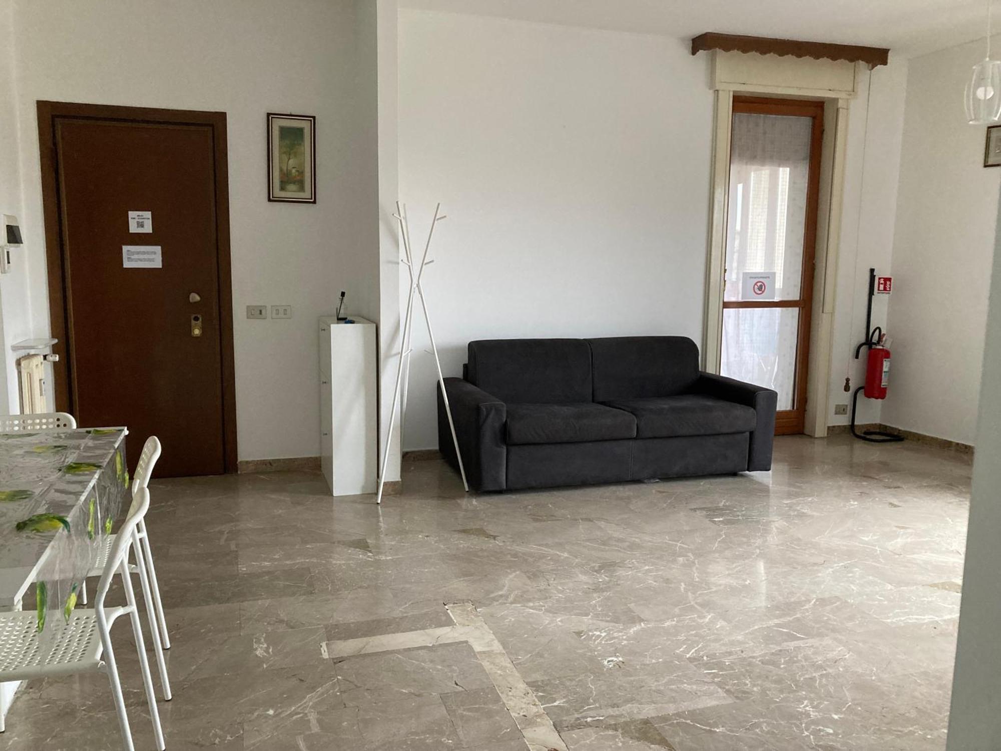 Guest House Lory Milan Bagian luar foto